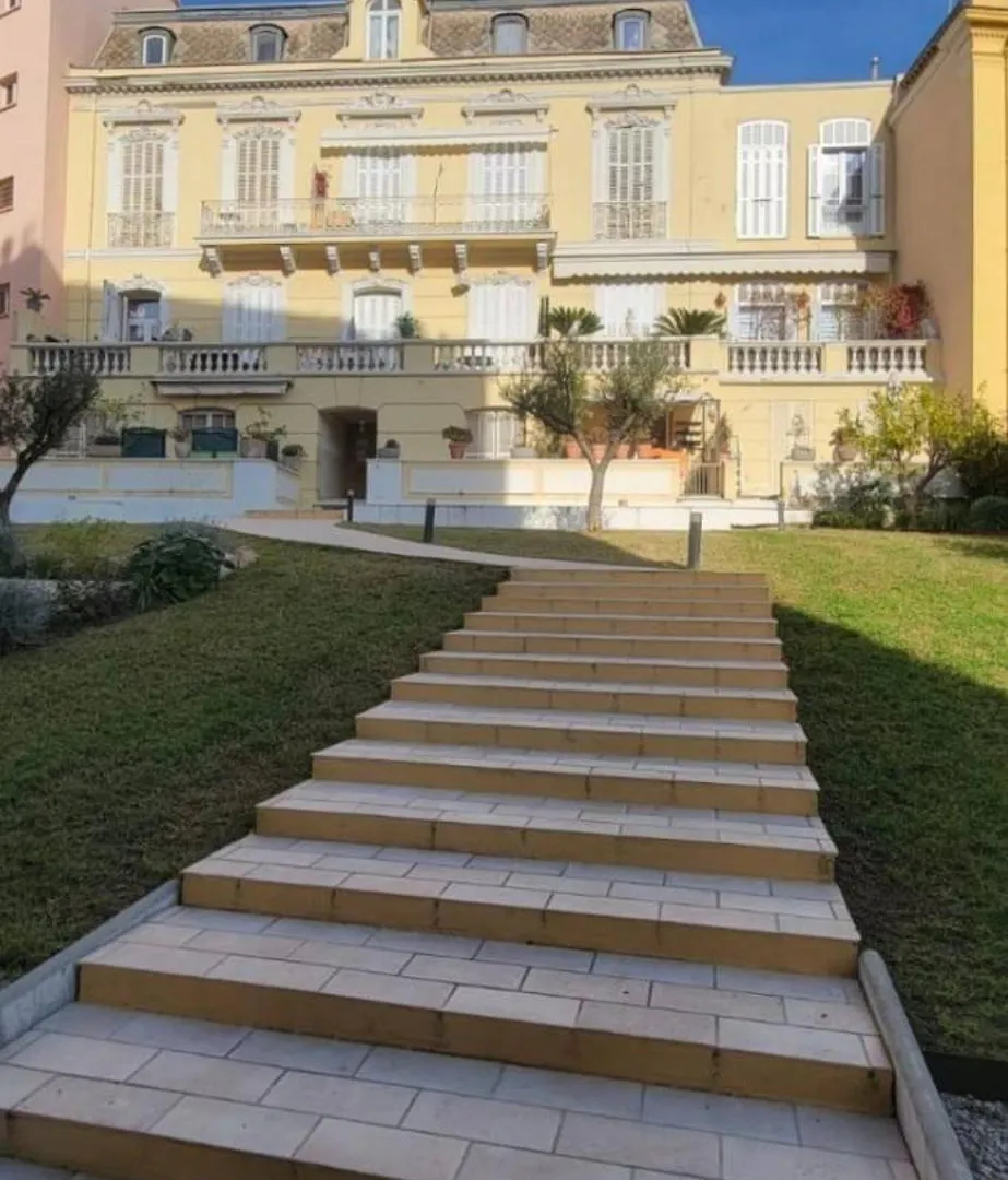 Apartment Center 1 Room Menton 0*,
