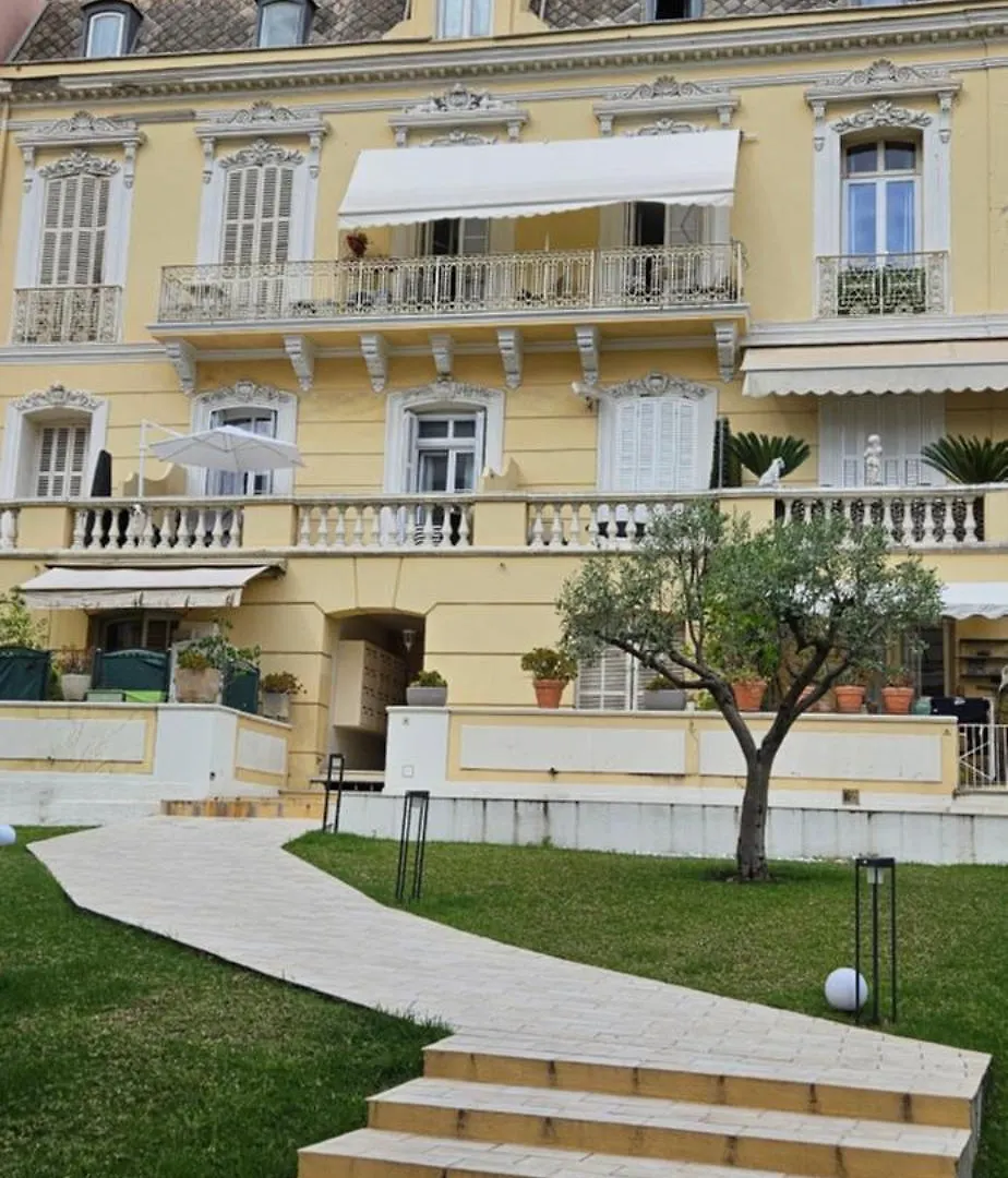 Appartement 2 Pieces Centre Menton Jardin Bioves 0*,