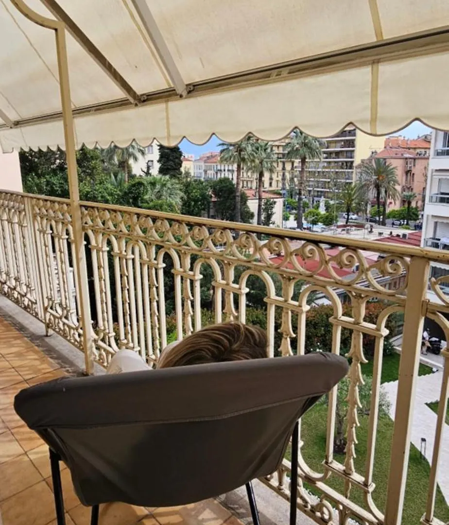 Appartement 2 Pieces Centre Menton Jardin Bioves Apartment